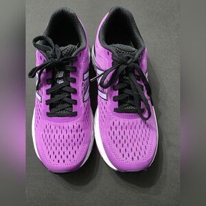 Purple, New Balance Brand, Casual, Athletic, Running Tennis Shoes.